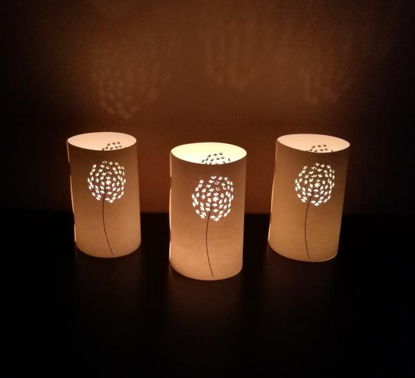 10 Stück Papier Kerzenhalter Blume für Teelichter Kerzen Laternen weiß Teelichthalter Deko Windlicht Tischdeko